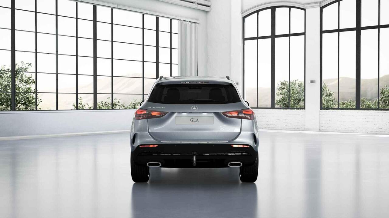 Mercedes-Benz GLA-KLASSE 250e Business Solution AMG | Premium Plus | Panoramaschuifdak | Trekhaak | Head-up | Burmester |