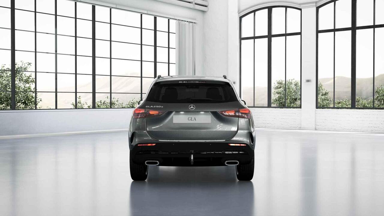 Mercedes-Benz GLA-KLASSE 250e Business Solution AMG | Premium Plus | Panoramaschuifdak | Head-up | Burmester | Trekhaak |