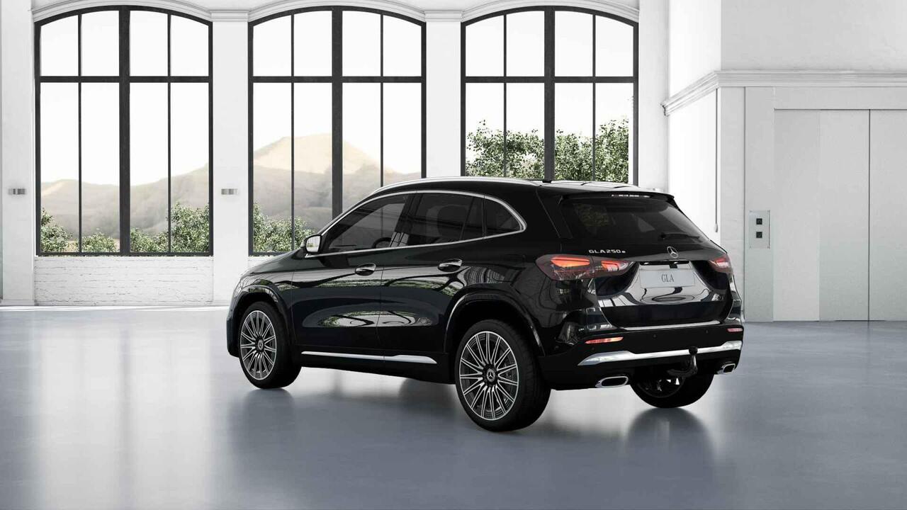 Mercedes-Benz GLA-KLASSE 250e Business Solution AMG | Premium Plus | Panoramaschuifdak | Head-up | Burmester | Winterpaket | Trekhaak |