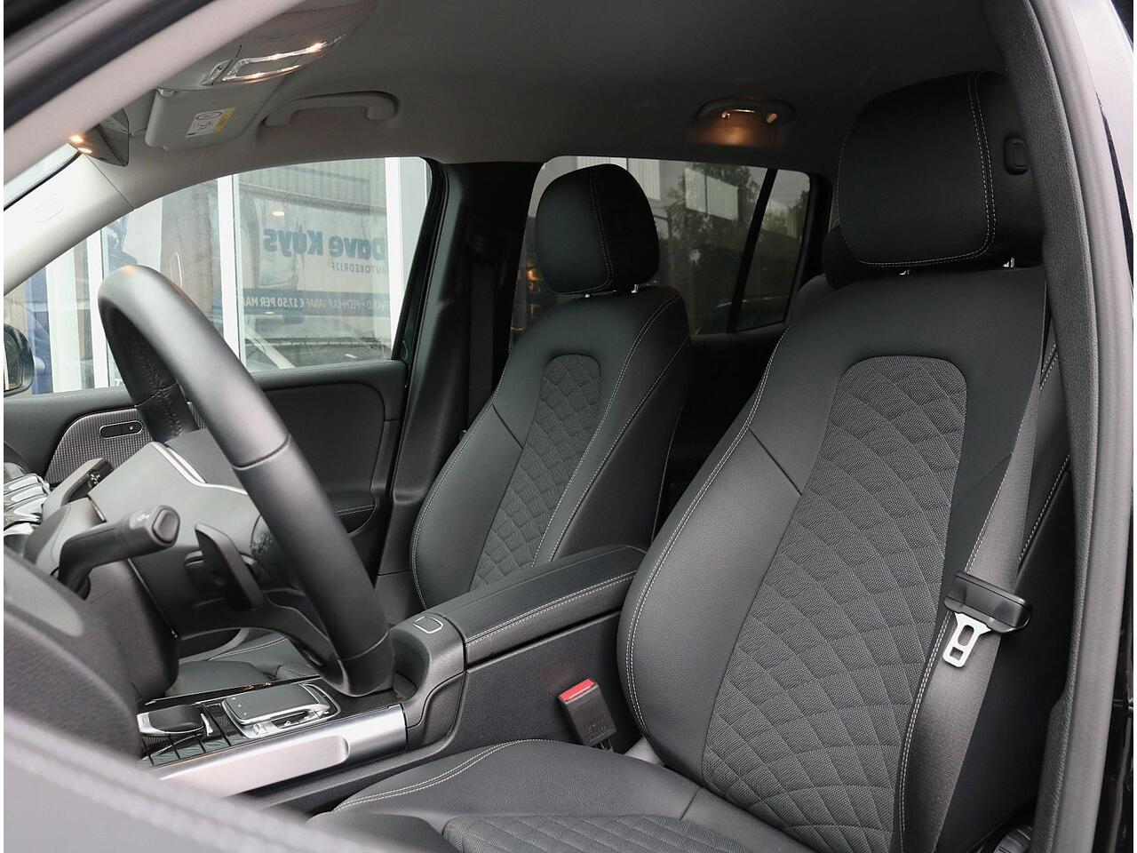 Mercedes-Benz GLB-Klasse 250 4MATIC 7p. | Trekhaak | Widescreen