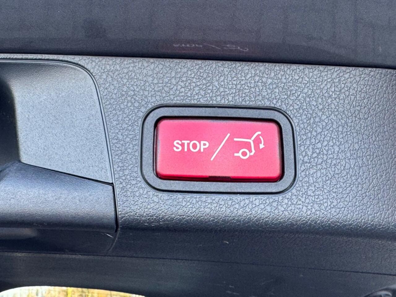 Mercedes-Benz GLB-Klasse GLB 200 AUT. 163PK PREMIUM-PLUS 7-PERS. NAVIGATIE CAMERA TREKHAAK CARPLAY PDC