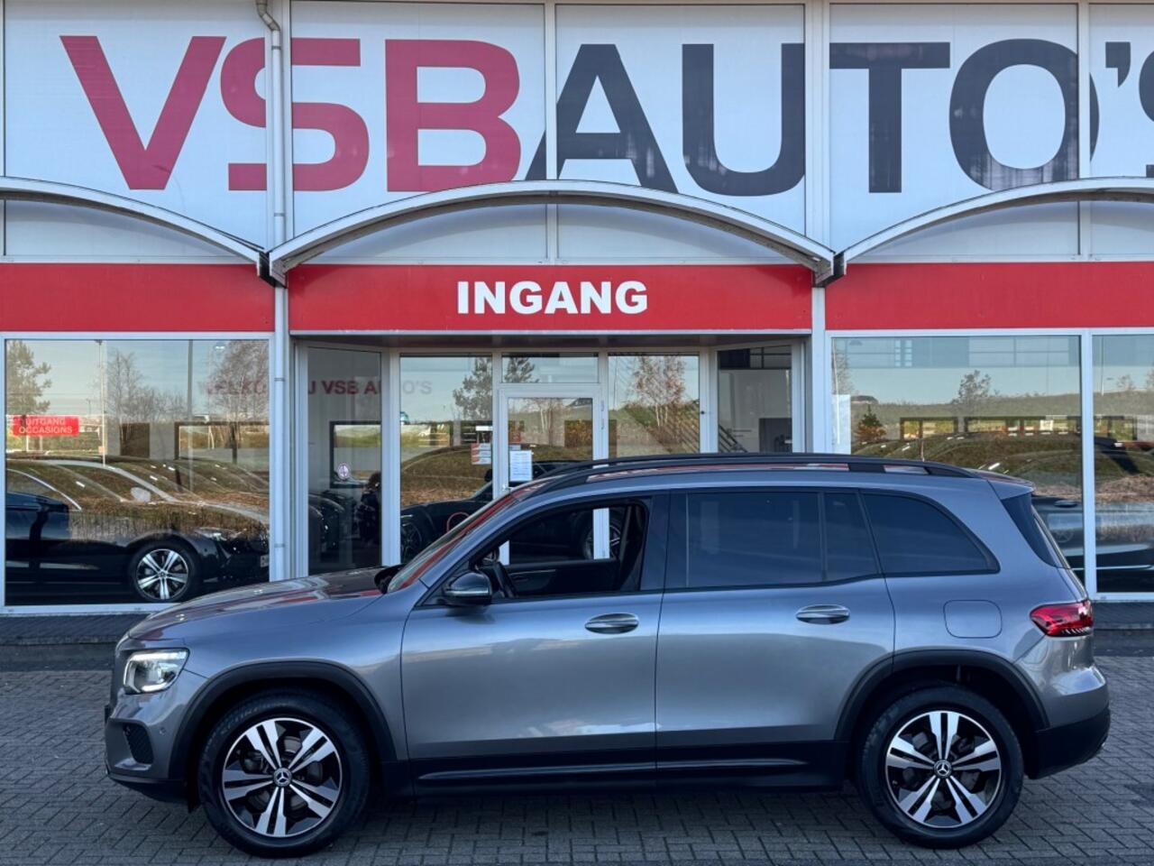 Mercedes-Benz GLB-Klasse GLB 200 AUT. 163PK PREMIUM-PLUS 7-PERS. NAVIGATIE CAMERA TREKHAAK CARPLAY PDC