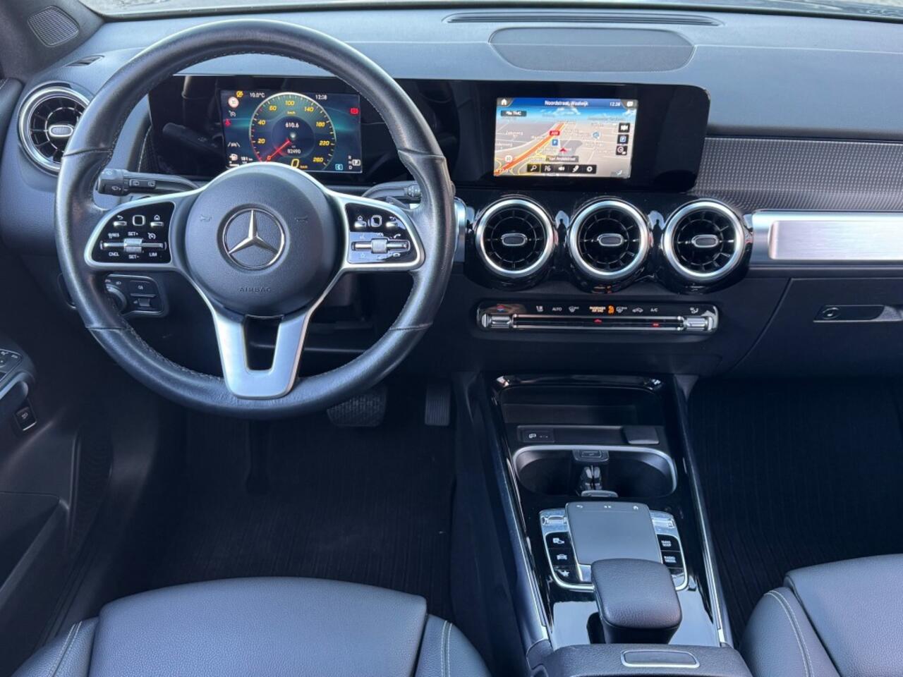 Mercedes-Benz GLB-Klasse GLB 200 AUT. 163PK PREMIUM-PLUS 7-PERS. NAVIGATIE CAMERA TREKHAAK CARPLAY PDC