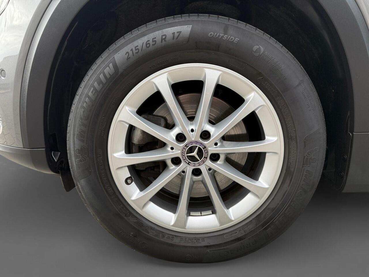 Mercedes-Benz GLB-Klasse 200 Premium | ELEKTR. TREKHAAK | ELEKTR. KOFFERKLEP | STOELVERWARMING | PDC | APPLE CARPLAY / ANDROID AUTO | 1 JAAR GARANTIE