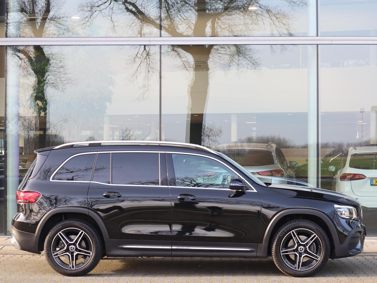 Mercedes-Benz GLB-Klasse 200 AMG line