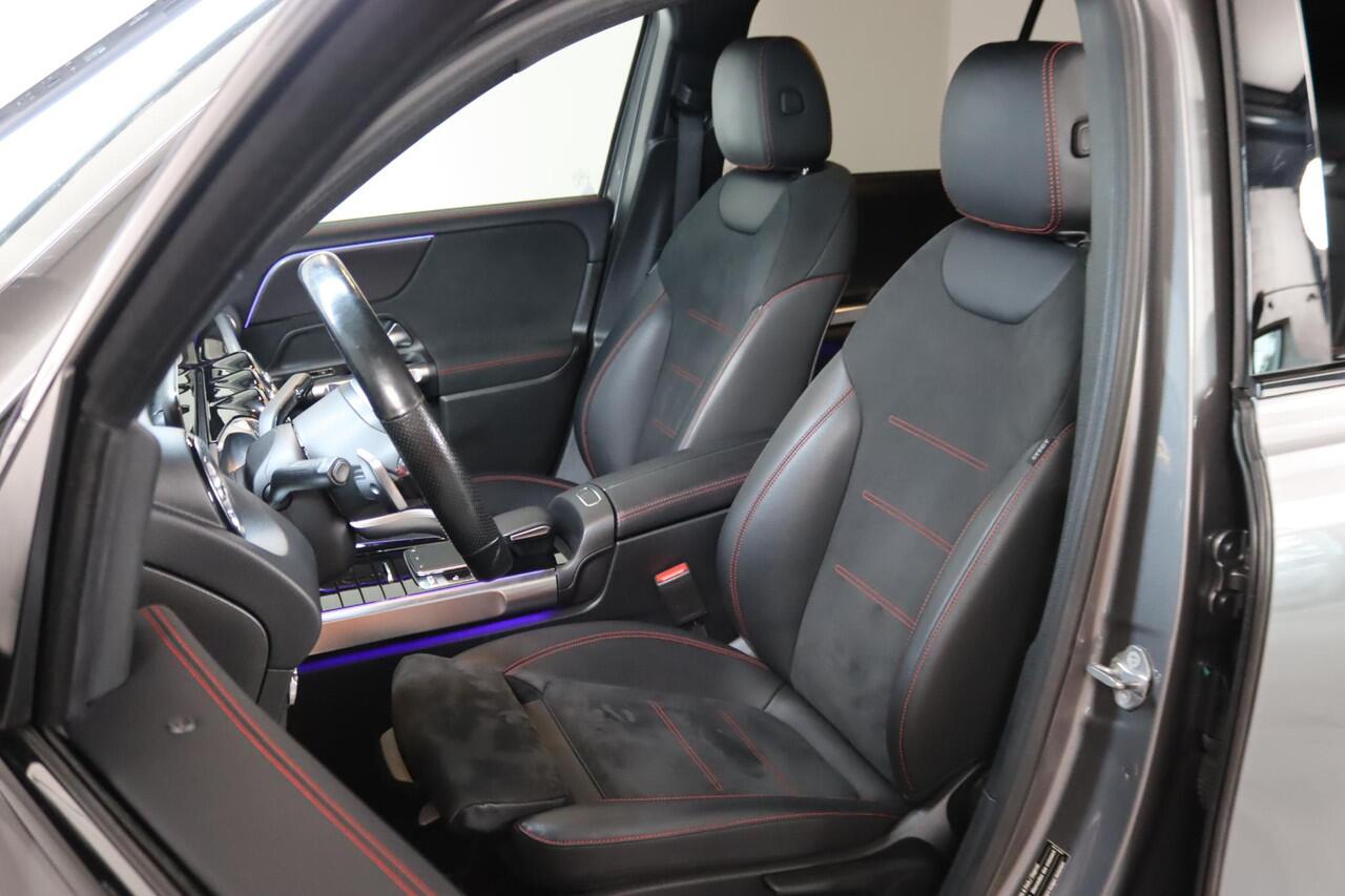 Mercedes-Benz GLB-Klasse 200, AMG-line, 7-Persoons, LED, Widescreen, Distronic, Sfeerverlichting, Burmester,