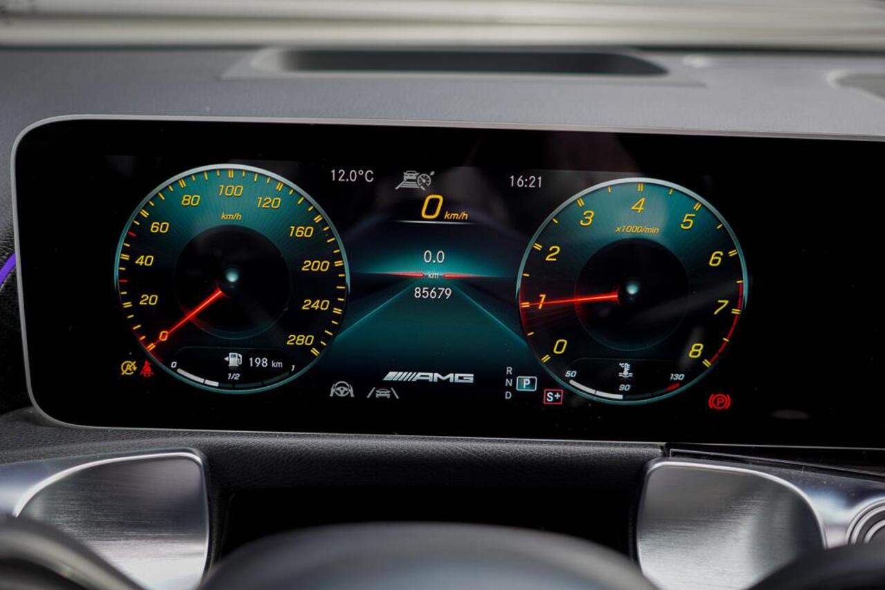 Mercedes-Benz GLB-Klasse AMG 35 4M Premium+ / Grijs Kenteken / Excl BTW / Burmester / Pano / 21''