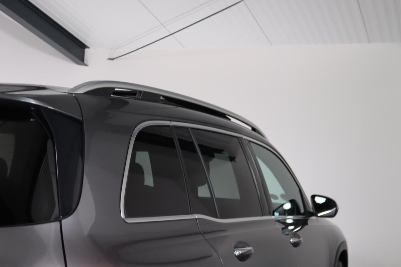 Mercedes-Benz GLB-Klasse 180 Luxury 7-Persoons, Panoramadak, Leder, Sfeerverlichting, Trekhaak, Apple Carplay/Android Auto