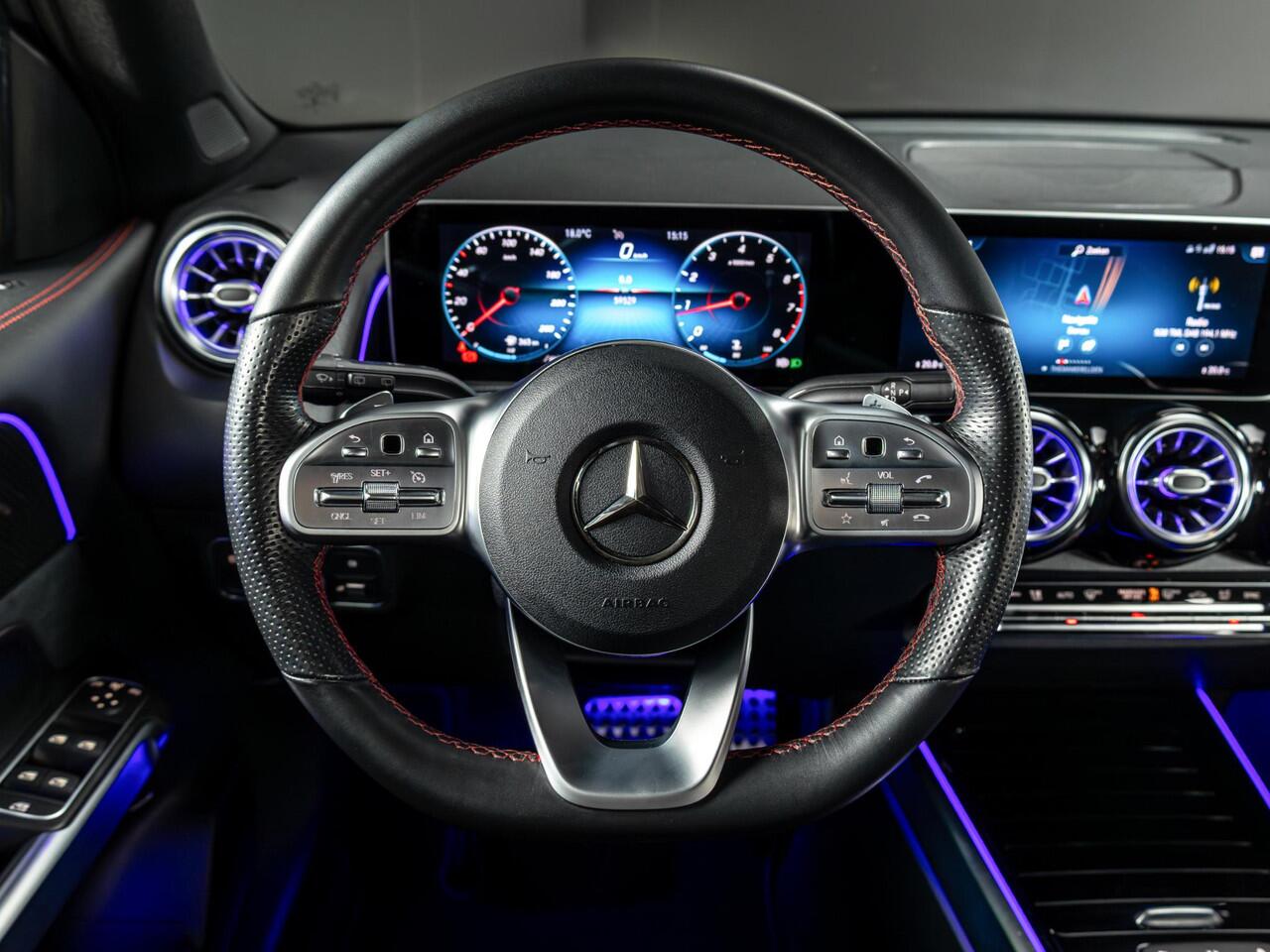 Mercedes-Benz GLB-Klasse 180 Business Solution AMG Panorama dak