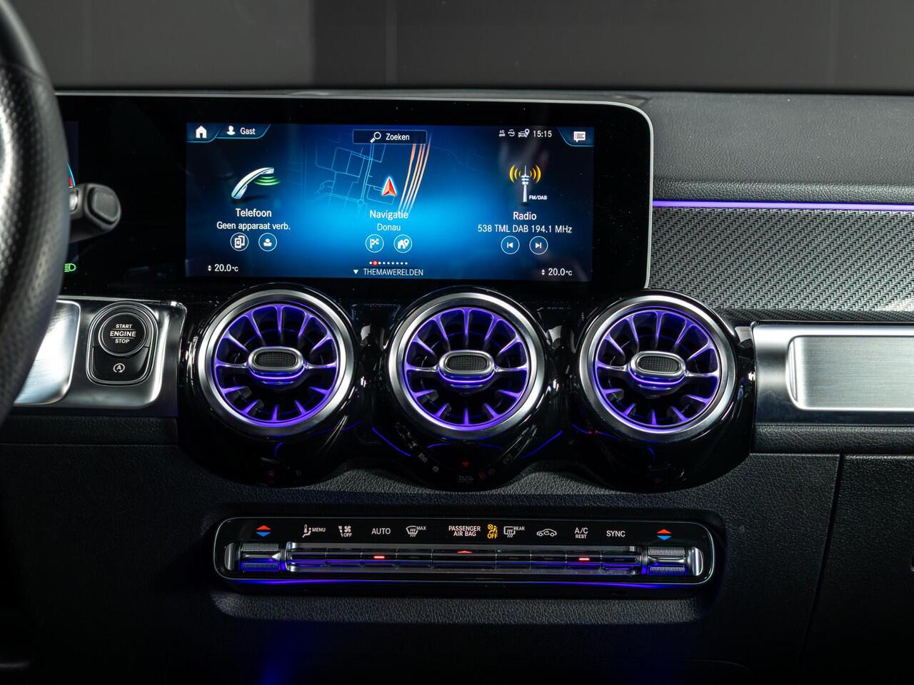 Mercedes-Benz GLB-Klasse 180 Business Solution AMG Panorama dak