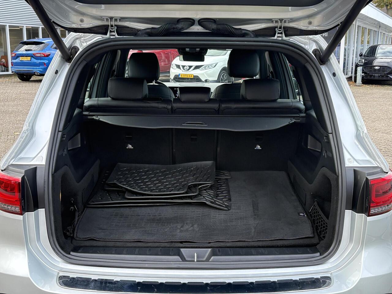 Mercedes-Benz GLB-Klasse 200 Business Solution Luxury 163pk | Dodehoeksensoren | Elektrische Achterklep | Volledig Leder | Stoelverwarming | Achteruitrijcamera | Eerste eigenaar