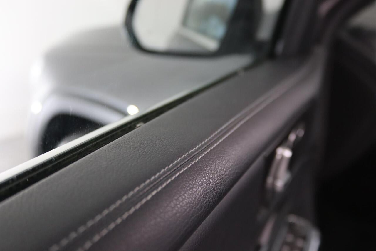 Mercedes-Benz GLB-Klasse 180 Luxury 7-Persoons Panoramadak, Leder, Sfeerverlichting, Trekhaak, Apple Carplay/Android Auto