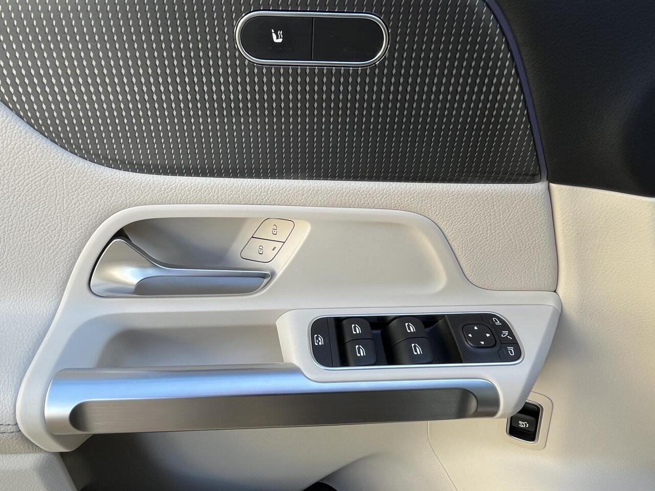 Mercedes-Benz GLB-Klasse 200 Business Solution Luxury | NL Auto/1e Eig./Voll.Historie/Navi/Clima/Cruise/Camera/Trekhaak/Sfeerverlichting