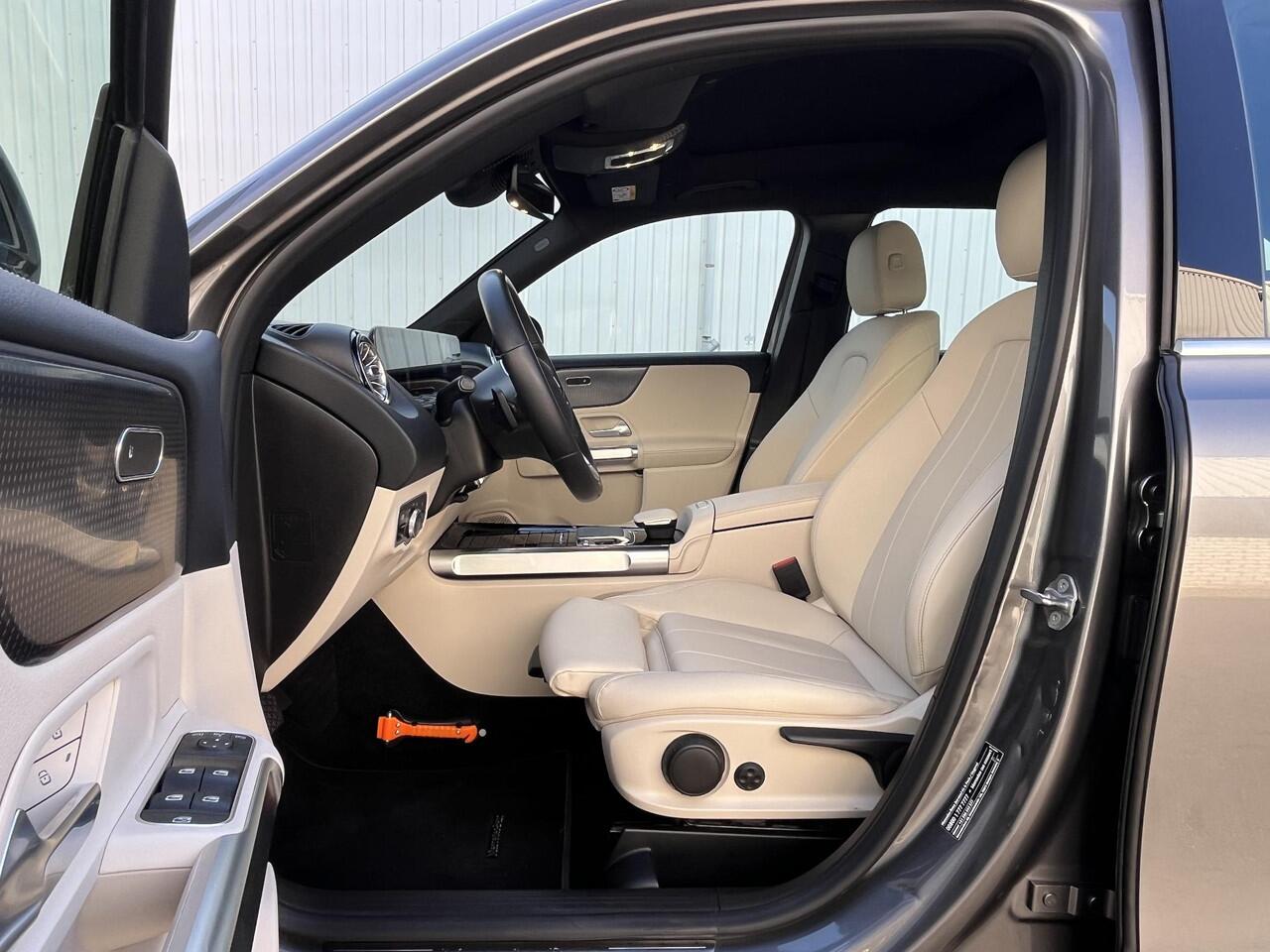 Mercedes-Benz GLB-Klasse 200 Business Solution Luxury | NL Auto/1e Eig./Voll.Historie/Navi/Clima/Cruise/Camera/Trekhaak/Sfeerverlichting