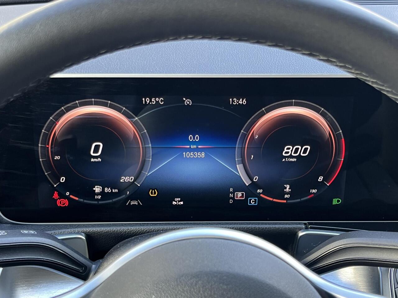 Mercedes-Benz GLB-Klasse 200 Business Solution Luxury | NL Auto/1e Eig./Voll.Historie/Navi/Clima/Cruise/Camera/Trekhaak/Sfeerverlichting