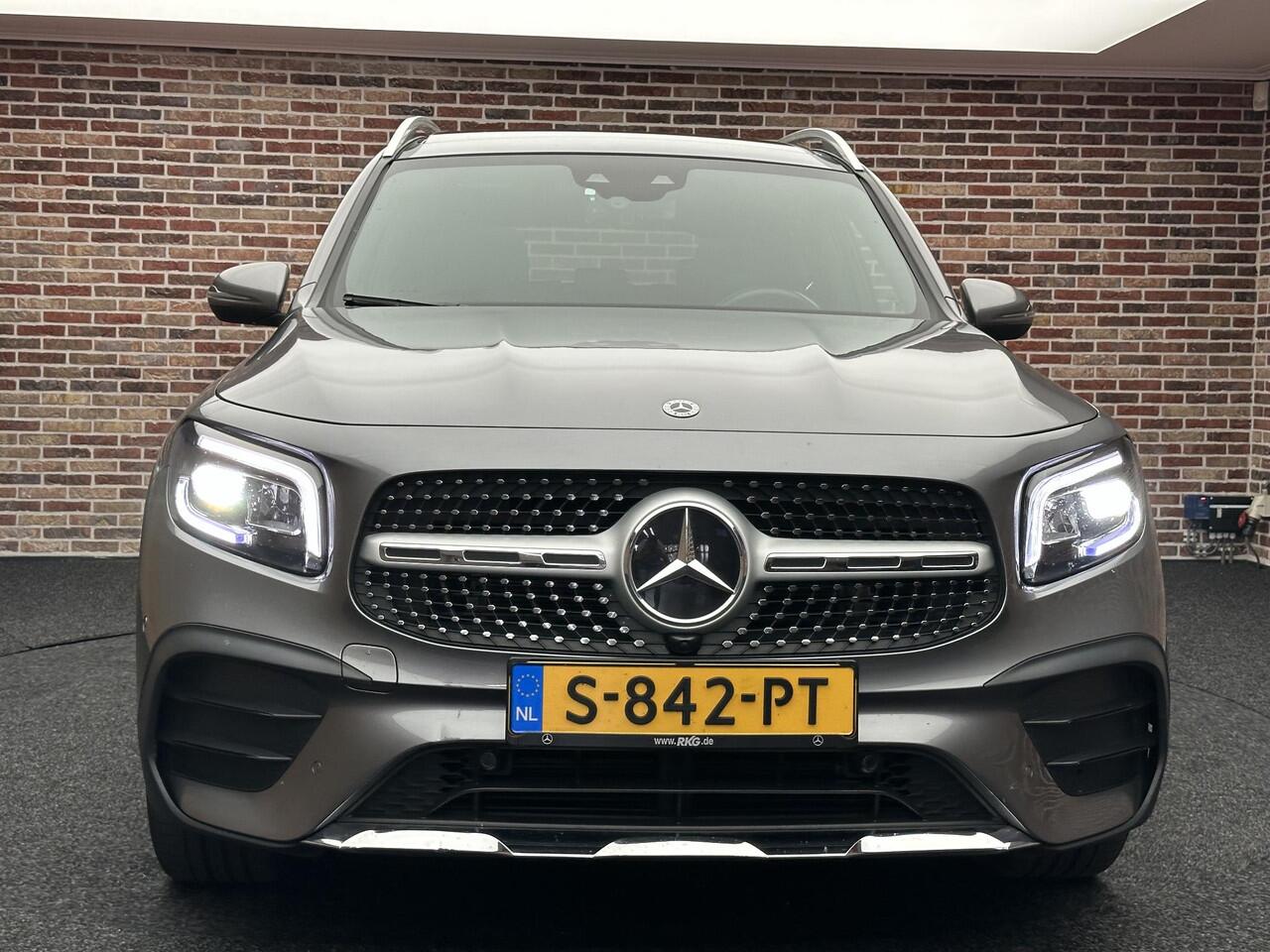 Mercedes-Benz GLB-Klasse 200 AMG Line 7p. | Dak| Trekhaak|