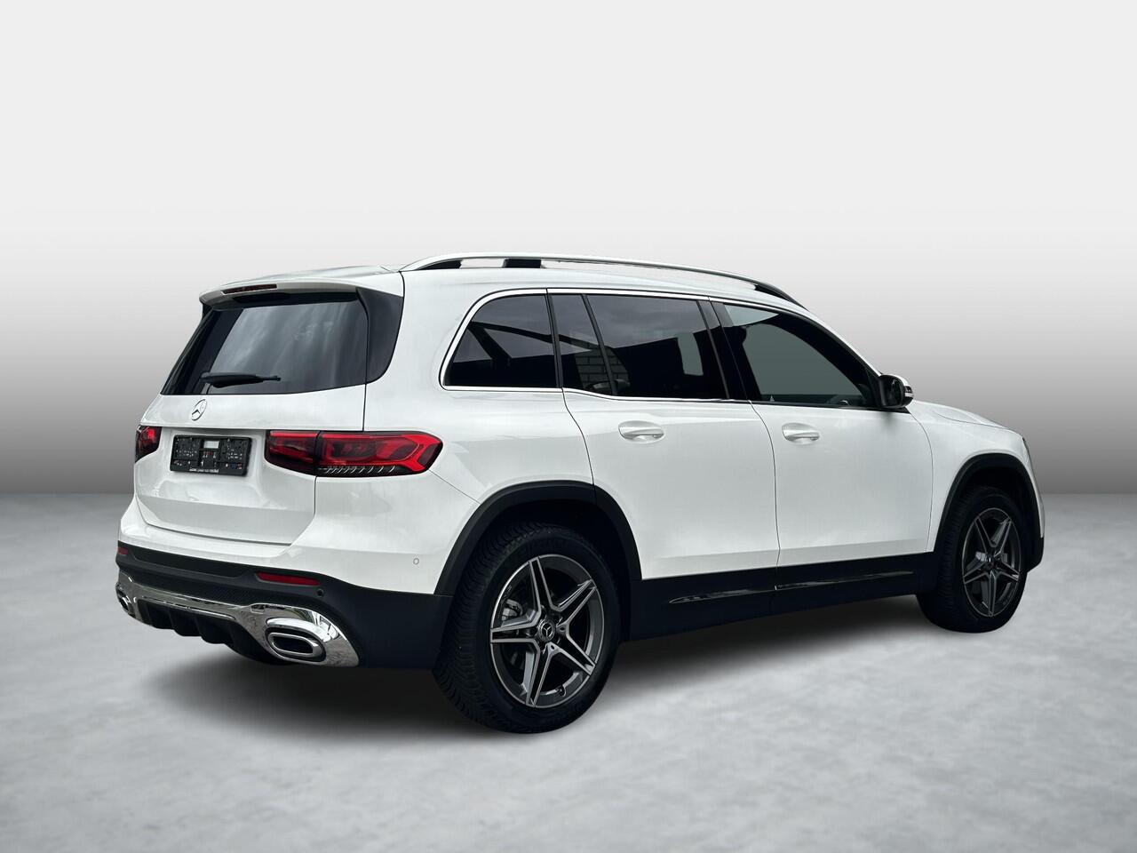 Mercedes-Benz GLB-Klasse 180 AMG Line | Panoramadak | Cruise Control | Stoelverwarming