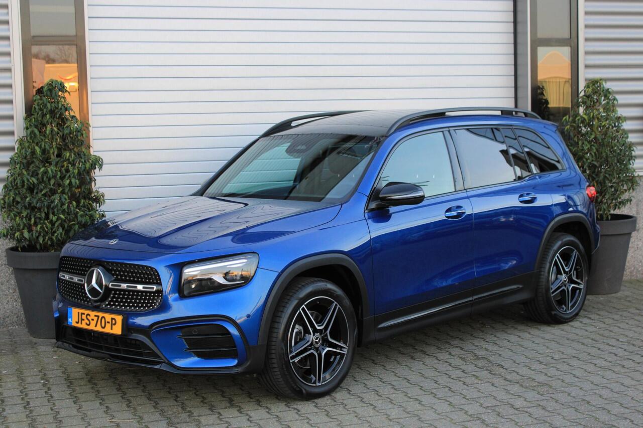 Mercedes-Benz GLB-Klasse 180 AMG 7 Persoons Facelift | Pano | Trekhaak | Multibeam LED | Keyless | Stoelverwarming | Spectraalblauw