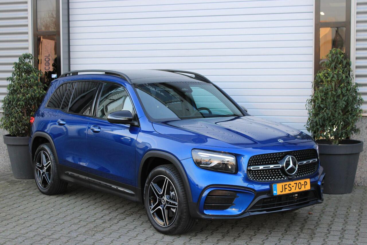 Mercedes-Benz GLB-Klasse 180 AMG 7 Persoons Facelift | Pano | Trekhaak | Multibeam LED | Keyless | Stoelverwarming | Spectraalblauw