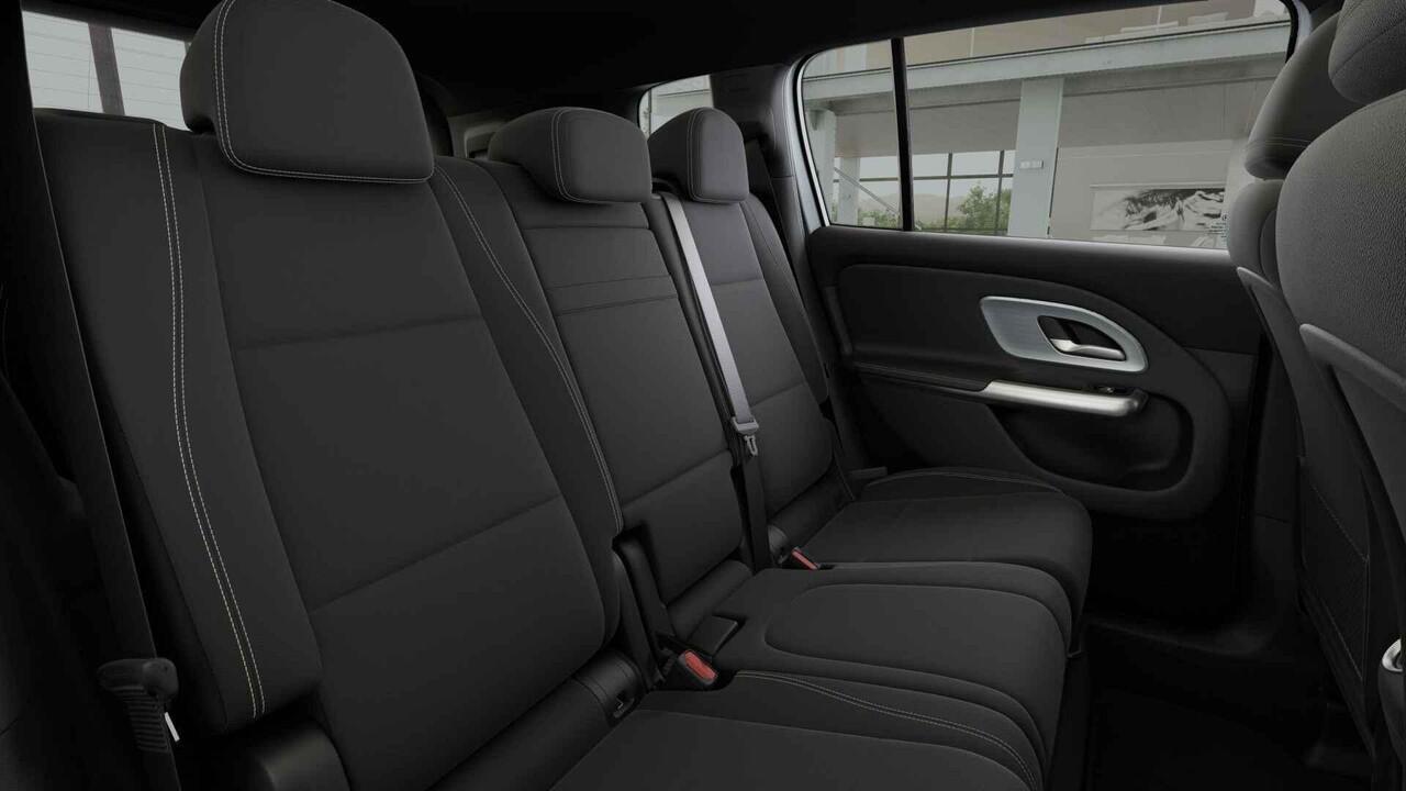 Mercedes-Benz GLB-Klasse 250+ Business Solution Luxury 85.5 kWh | Panoramadak | Trekhaak | 3e zitrij | Premium pakket | Night Pakket |