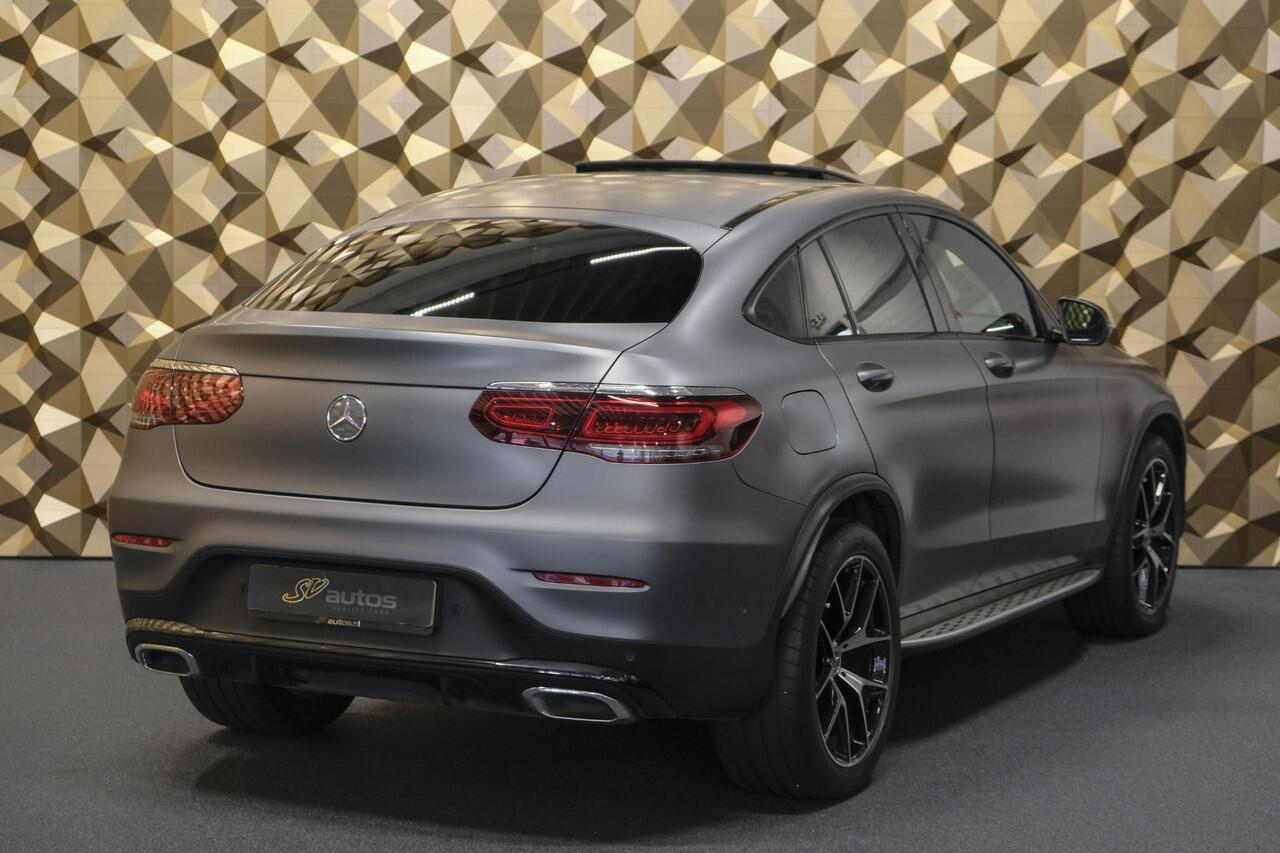 Mercedes-Benz GLC-KLASSE Coupé GLC200 AMG 197pk Schuifdak Magno matgrijs Digital cockpit Burmester Distronic+ Multibeam led Trekhaak 20" LMV NLauto