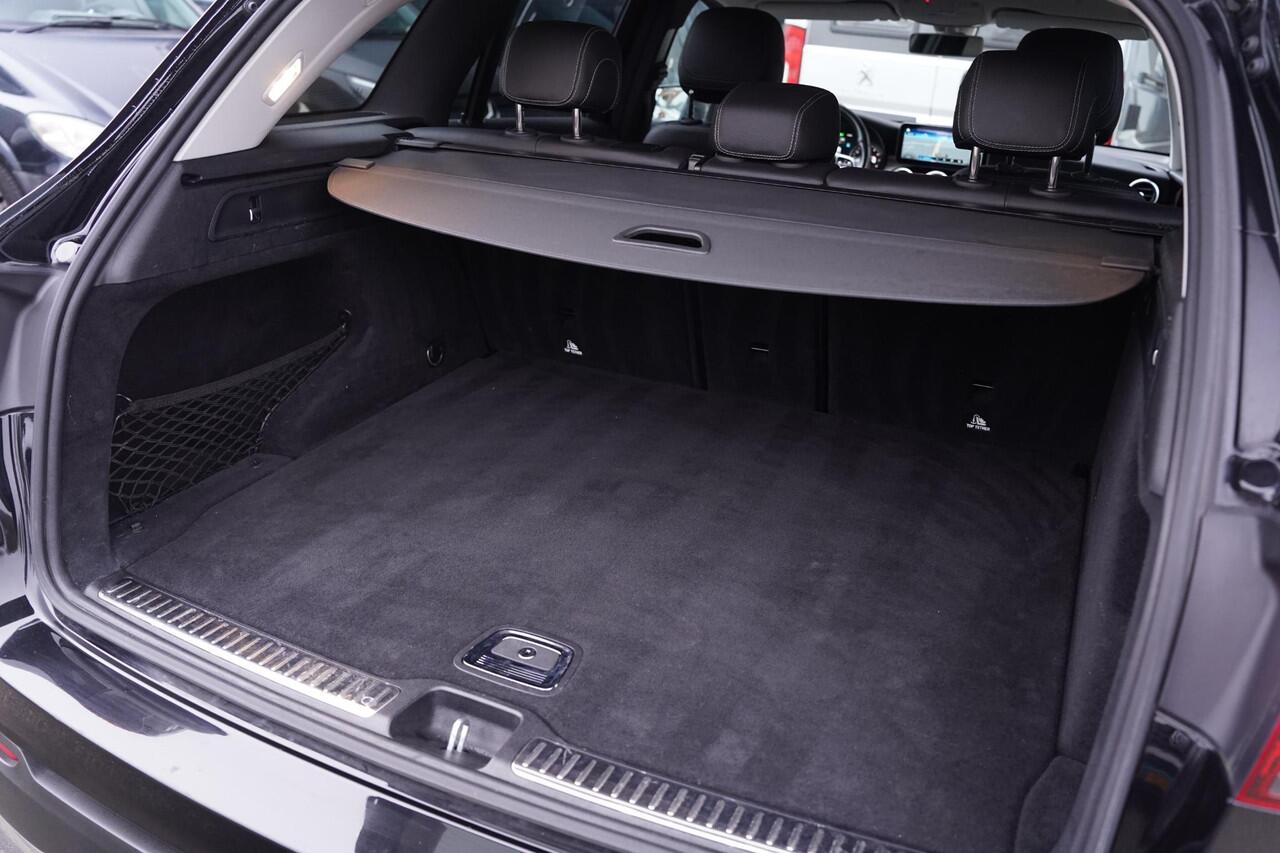 Mercedes-Benz GLC-KLASSE 200 Business Solution Limited Facelift Navigatie 19-inch AMG NAP Lederen-comfortstoelen Afneembare-trekhaak Camera Stoelverwarming Off-road pakket