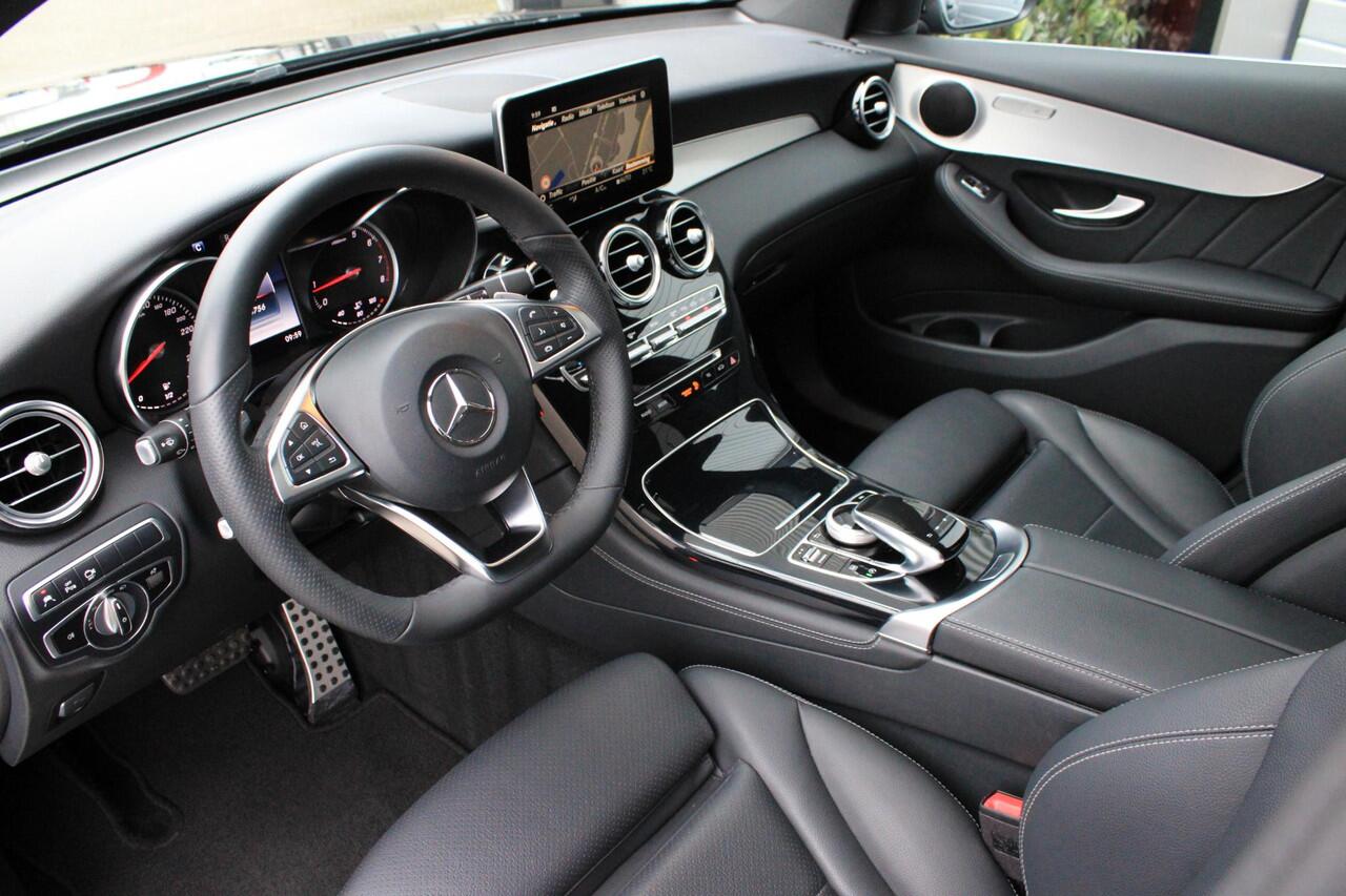 Mercedes-Benz GLC-KLASSE Coupé 250 4M AMG Schuifdak | Trekhaak | Comand | 360 Camera | Spoorpakket