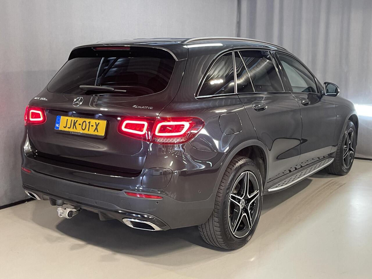 Mercedes-Benz GLC-KLASSE 300e 4MATIC AMG Line 19"/Matrix LED/Memory l+r/Trekhaak/Adaptieve cruise/Dodehoek/Sfeerverlichting/Apple Carplay & Android Auto/Stoelverwarming/Elektrische klep