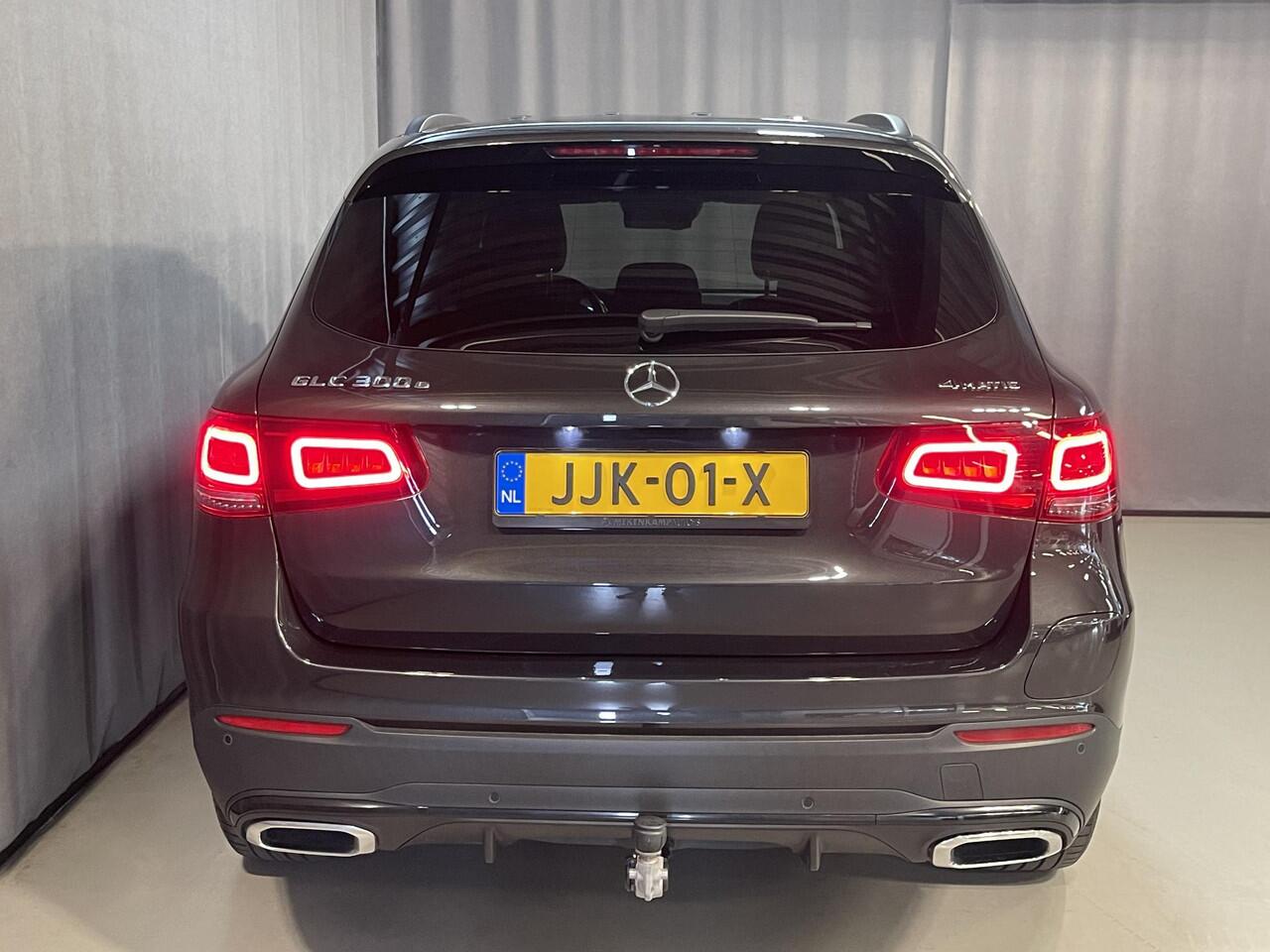 Mercedes-Benz GLC-KLASSE 300e 4MATIC AMG Line 19"/Matrix LED/Memory l+r/Trekhaak/Adaptieve cruise/Dodehoek/Sfeerverlichting/Apple Carplay & Android Auto/Stoelverwarming/Elektrische klep