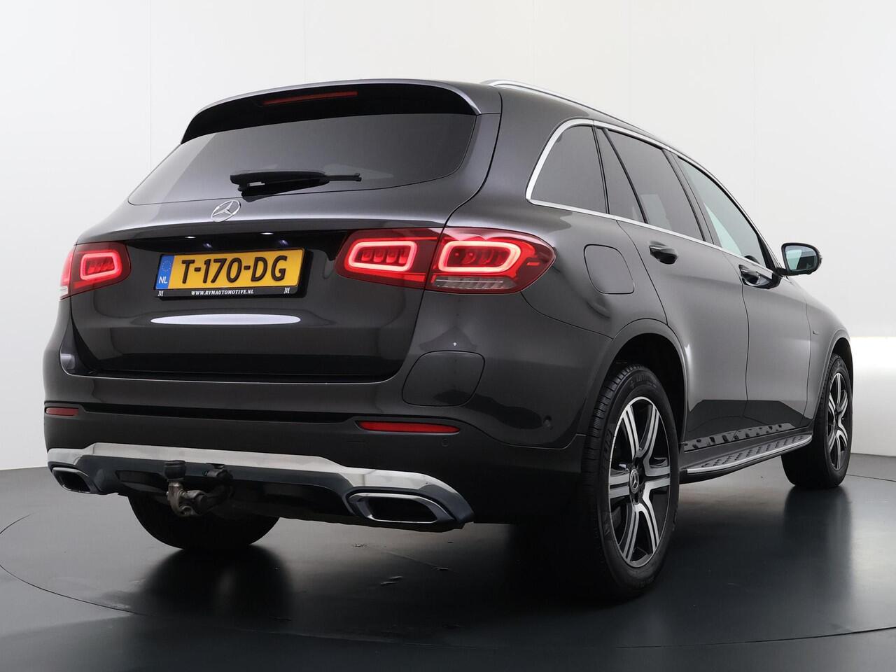 Mercedes-Benz GLC-KLASSE 300e 4MATIC Business Solution AMG | PANO DAK | BURMESTER | DITRONIC+ | 360 CAMERA | ELECTR STOELEN MET GEHEUGEN | APPLE CARPLAY/ANDROID AUTO |