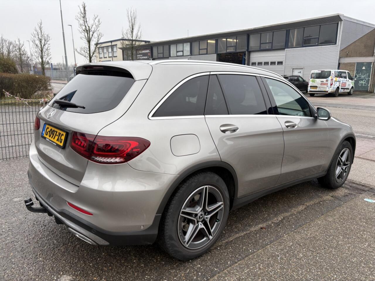 Mercedes-Benz GLC-KLASSE 200 Premium AMG-line