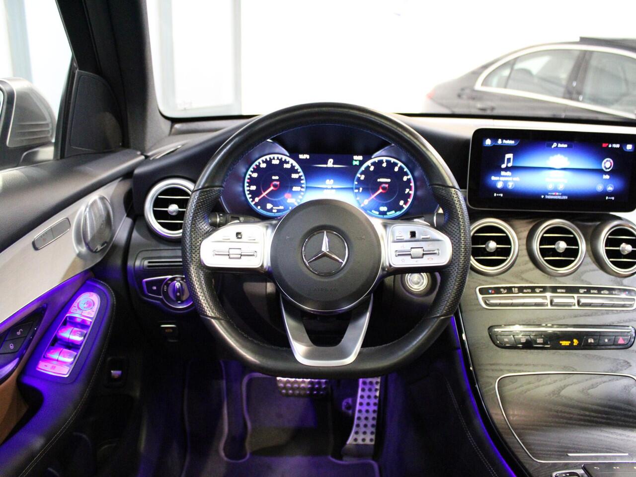Mercedes-Benz GLC-KLASSE 200 Premium Plus Panorama dak