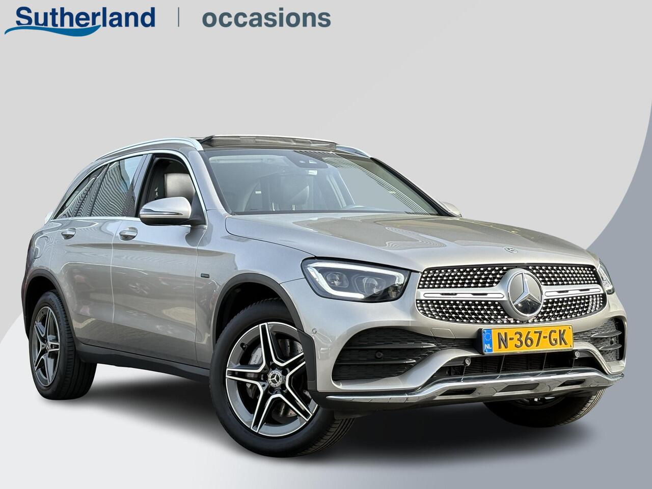 Mercedes-Benz GLC-KLASSE 300e 4MATIC Premium Plus | Panoramadak | Trekhaak | Achteruitrijcamera | Stoelverwarming | Half leder |