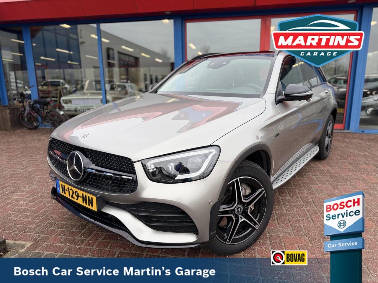 Mercedes-Benz GLC-KLASSE 300e 4MATIC AMG BURMESTER PANO MASSAGE STOELVERWARMING/VERKOELING