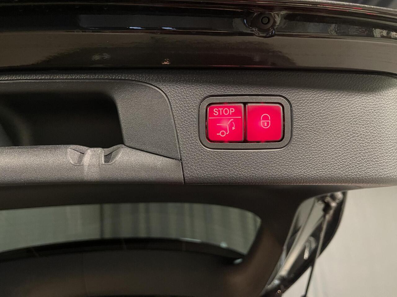 Mercedes-Benz GLC-KLASSE 300e 4MATIC 19"/Leder + memory/Stoel + stuurverwarming/Trekhaak/Camera/Dodehoek/Keyless/Apple Carplay & Android Auto