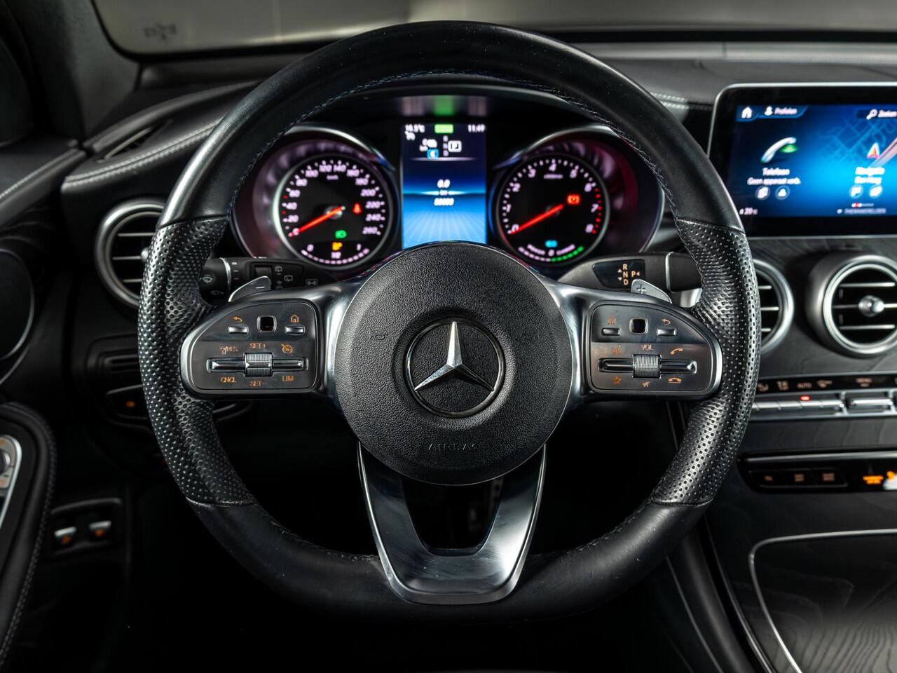 Mercedes-Benz GLC-KLASSE 300e 4MATIC Line AMG