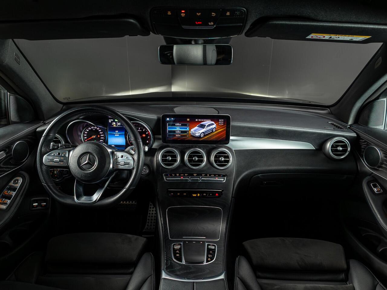 Mercedes-Benz GLC-KLASSE 300e 4MATIC Line AMG