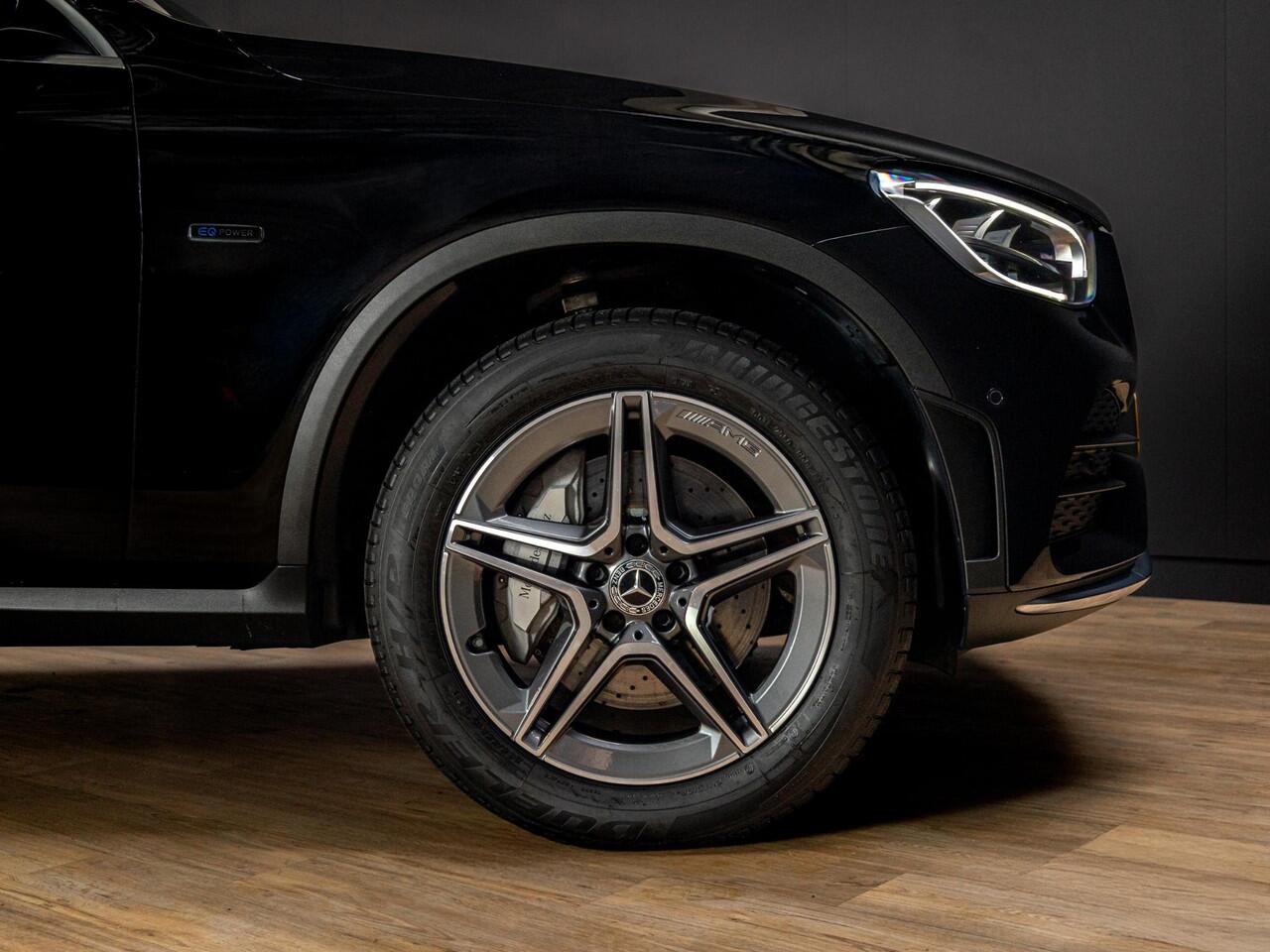 Mercedes-Benz GLC-KLASSE 300e 4MATIC Line AMG