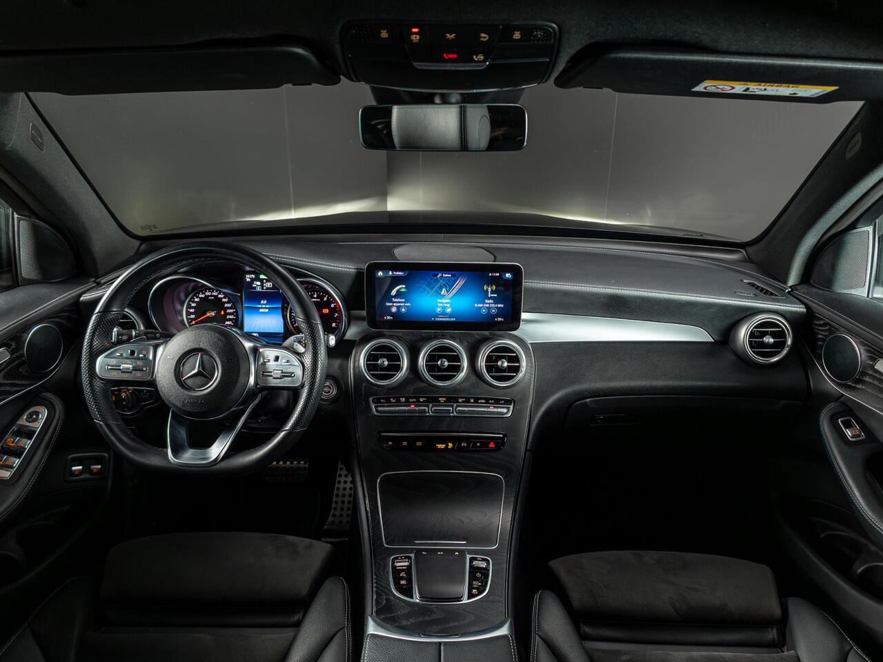 Mercedes-Benz GLC-KLASSE 300e 4MATIC Line AMG