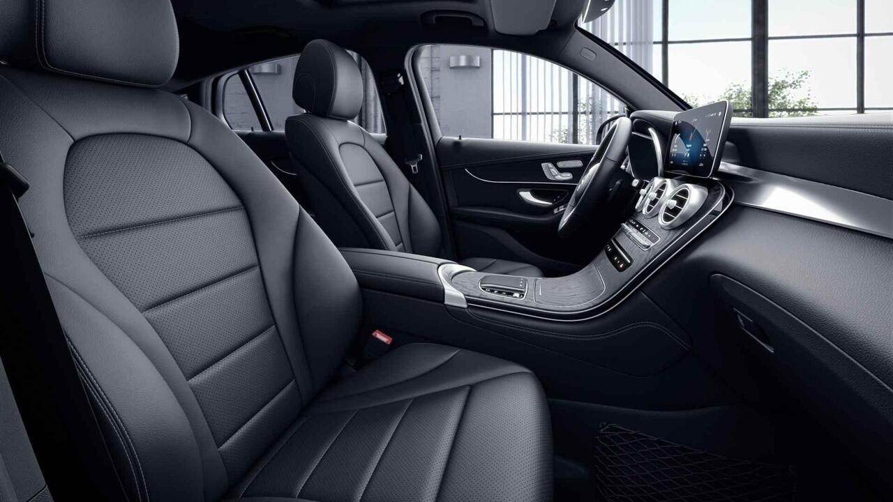 Mercedes-Benz GLC-KLASSE Coupé 300e 4MATIC Business Solution AMG | Schuif/kanteldak | Memory | Trekhaak | Widescreen | Getint glas | Stoelverwarming |