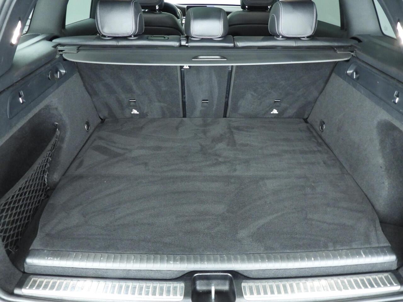 Mercedes-Benz GLC-KLASSE 300e 4MATIC Business Solution Luxury | Trekhaak | Burmester | Pano | Leder