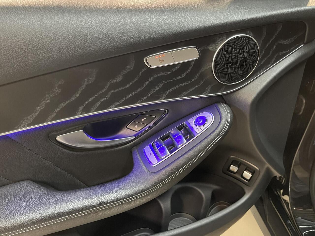 Mercedes-Benz GLC-KLASSE 300e 4MATIC AMG Line 20"/Luchtvering/Adaptieve cruise/Burmester/Matrix LED/Apple Carplay & Android Auto/Stoelverwarming/Elektrische klep