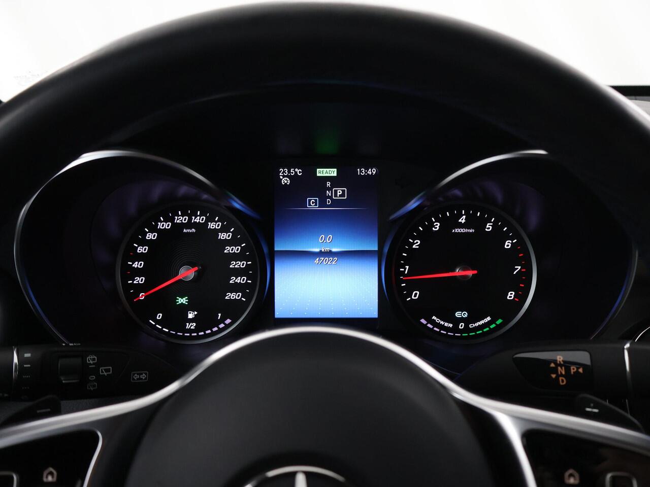 Mercedes-Benz GLC-KLASSE 200 4MATIC Advantage | Night | 19" lichtmetalen velgen | Stoelverwarming |