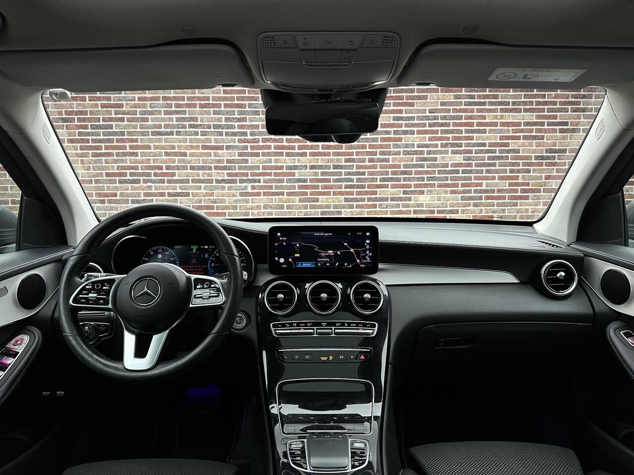 Mercedes-Benz GLC-KLASSE 300e 4MATIC Business Solution AMG | Dak| Dealer onderhouden|