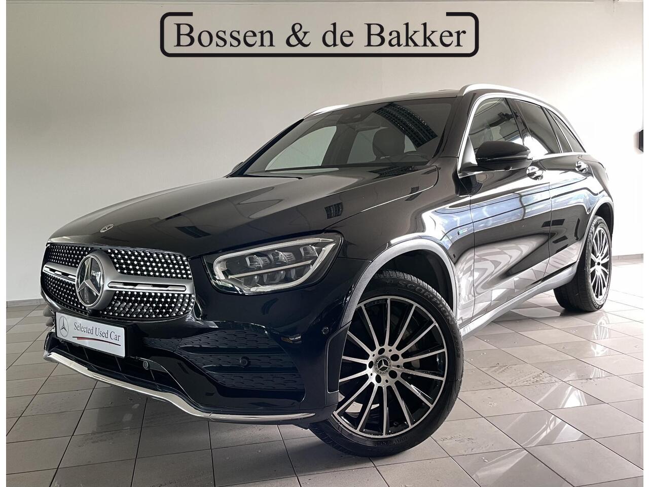 Mercedes-Benz GLC-KLASSE 300e AMG | Distronic | Trekhaak | 360-camera