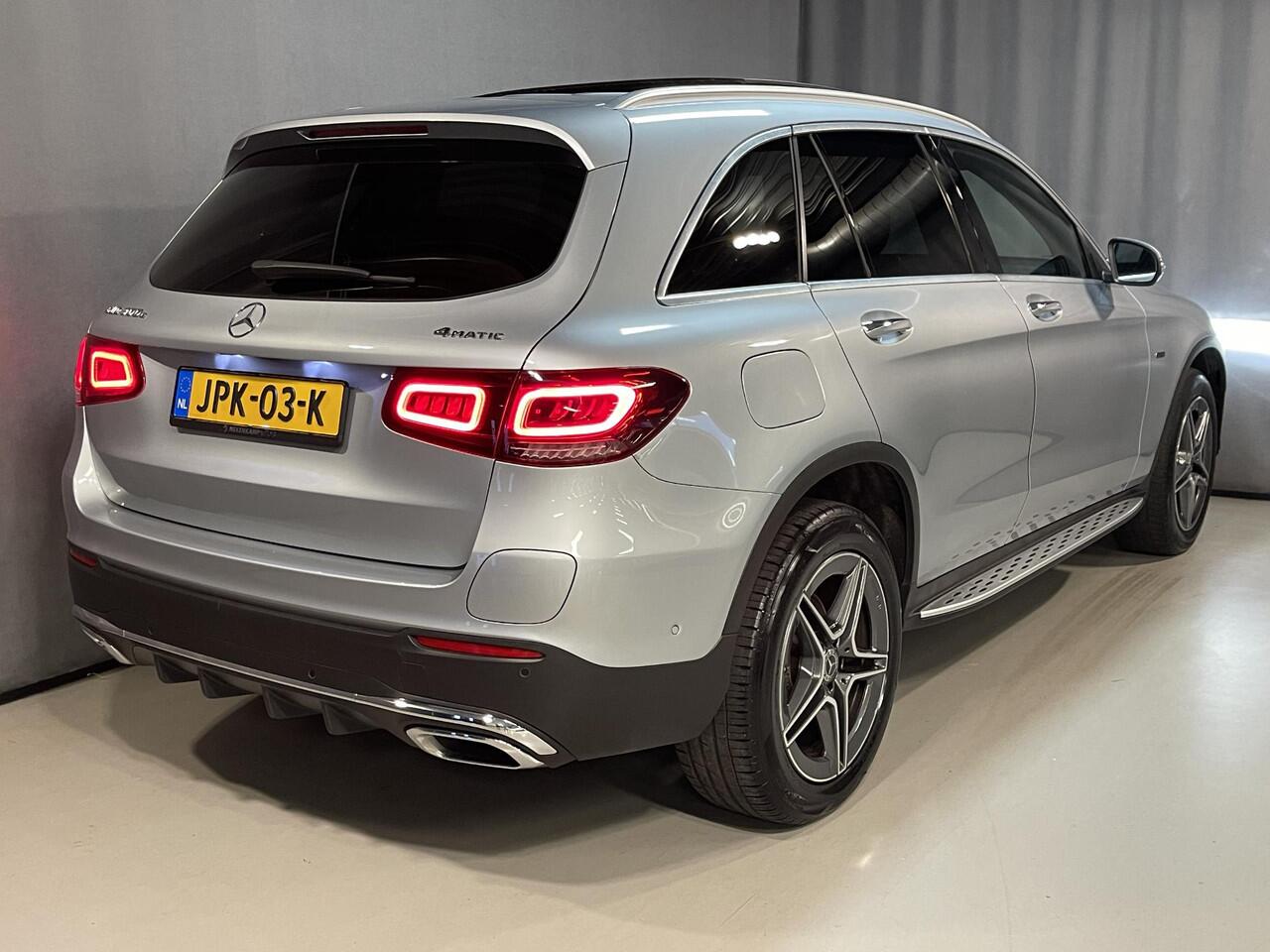 Mercedes-Benz GLC-KLASSE 300e 4MATIC AMG Line 19"/Panoramadak/Dodehoek/Adaptieve cruise/Keyless/Burmester/Matrix LED/Apple Carplay & Android Auto/Stoelverwarming/Elektrische klep