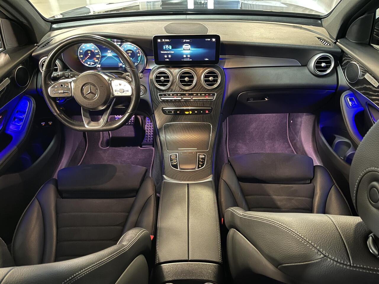Mercedes-Benz GLC-KLASSE 300e 4MATIC AMG Line 20"/Luchtvering/Adaptieve cruise/Burmester/Matrix LED/Apple Carplay & Android Auto/Stoelverwarming/Elektrische klep