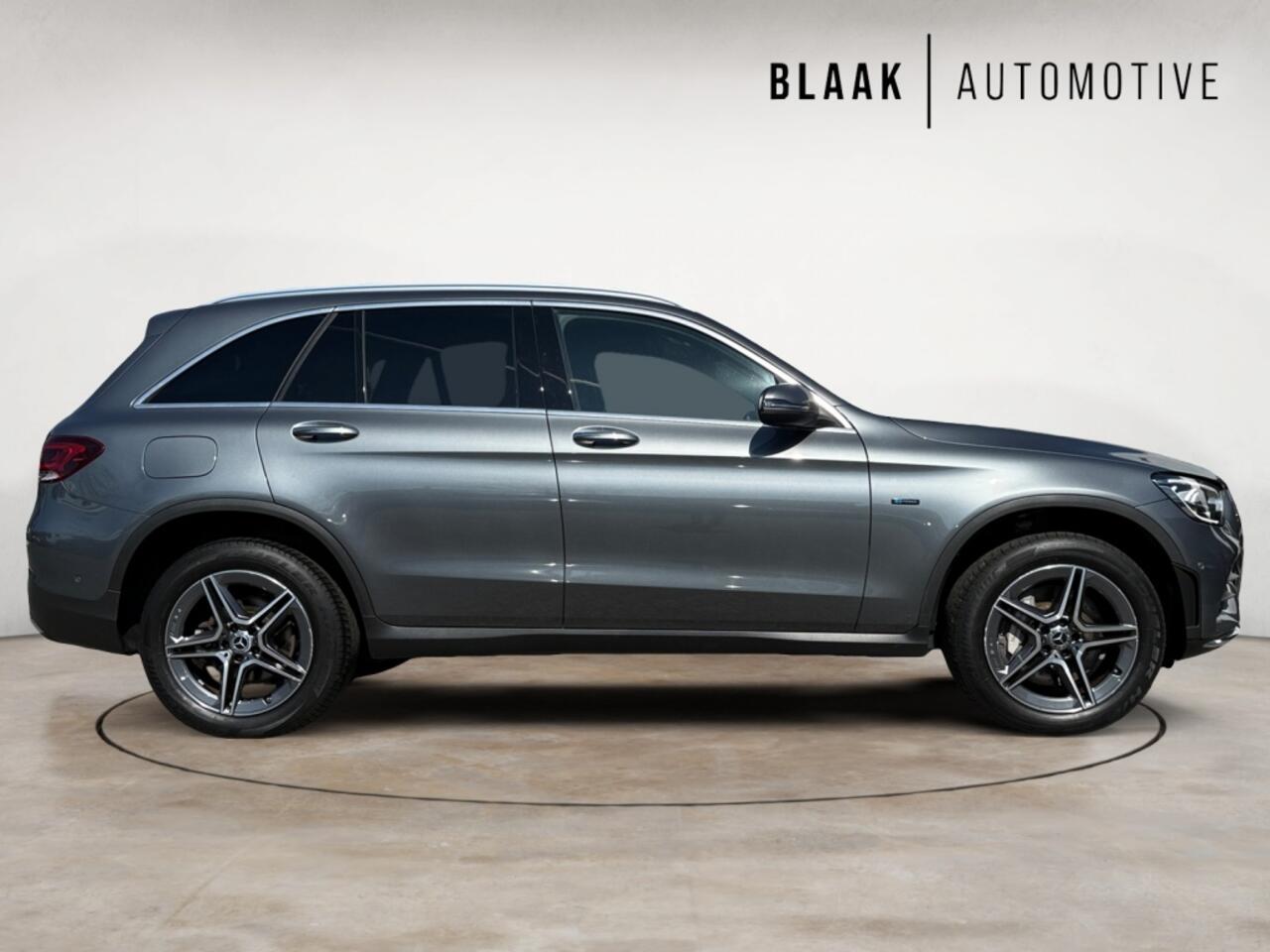 Mercedes-Benz GLC-KLASSE 300e 4M Business Solution AMG+ met batterij SOH certificaat!