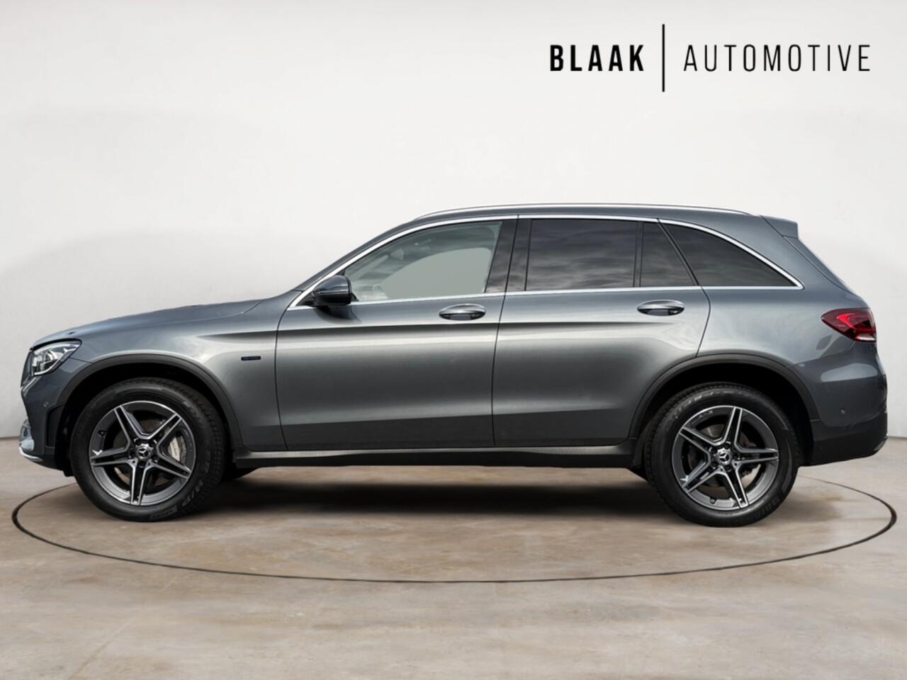 Mercedes-Benz GLC-KLASSE 300e 4M Business Solution AMG+ met batterij SOH certificaat!