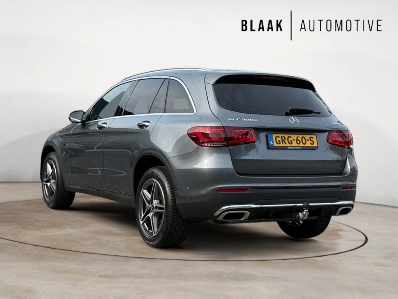 Mercedes-Benz GLC-KLASSE 300e 4M Business Solution AMG+ met batterij SOH certificaat!